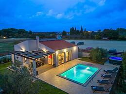 Bobo Comfortable Holiday Residence