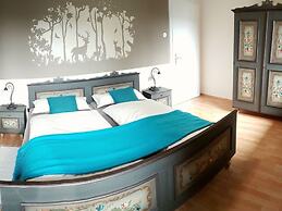 Crystal Holiday Home