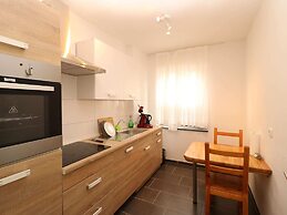 Apartment in Essen With Terrace, Balcony