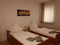 Apartment in Essen With Terrace, Balcony