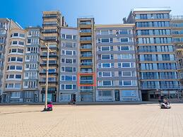 Apartment With 3 Bedrooms and sea View