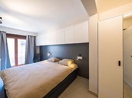 Apartment With 3 Bedrooms and sea View