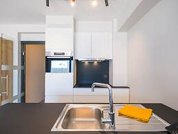 Apartment With 3 Bedrooms and sea View