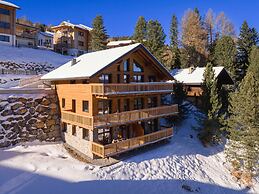 Amazing Chalet With Terrace