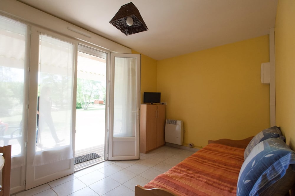 Gite Located in Lush Greenery