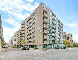 Studio on Seafront Near Tram Stop