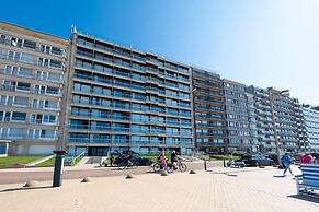 Studio on Seafront Near Tram Stop