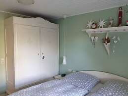 Dollhouse Modern Retreat
