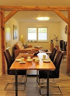 Leinelume Modern Retreat
