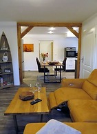 Leinelume Modern Retreat