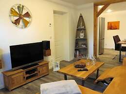 Leinelume Modern Retreat