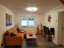 Leinelume Modern Retreat