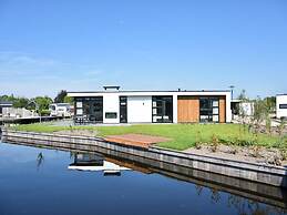 Loosdrecht Water Villa