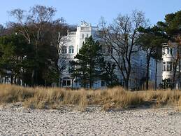 Seeschwalbe in Villa Sirene, Binz