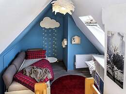 Dandelion Modern Retreat