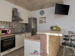 Silvana Comfortable Holiday Residence