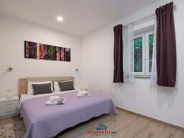 Silvana Comfortable Holiday Residence