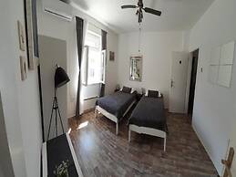 Apartment Regina - Duplex Two Bedroom Apartment