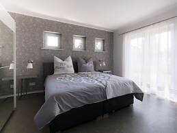 Casa sul Lago Modern Retreat