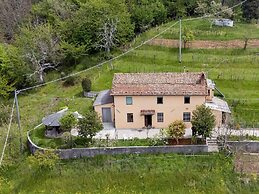 Holiday Home in Tuscany With Scenic Views