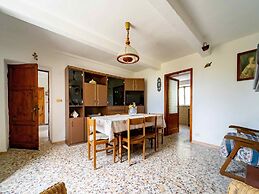 Holiday Home in Tuscany With Scenic Views
