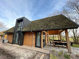 Forest Villa With Hot Tub 6 Persons