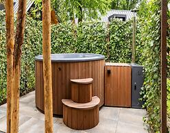 Forest Villa With Hot Tub 6 Persons