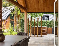 Forest Villa With Hot Tub 6 Persons