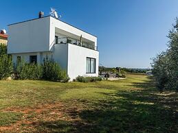 Villa Aurora III