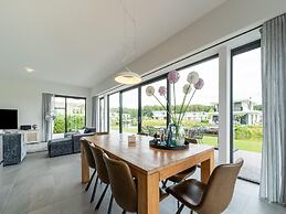 16p Spacious Villa on the Water in Zeewolde