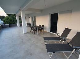 Villa Casper Modern Retreat