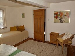 Nice Apartment in Weilmunster