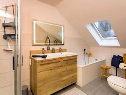 Dreamtime Modern Retreat