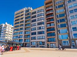 Beautiful Penthouse With Phenomenal sea View