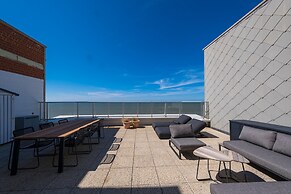 Beautiful Penthouse With Phenomenal sea View