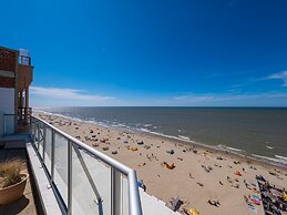 Beautiful Penthouse With Phenomenal sea View