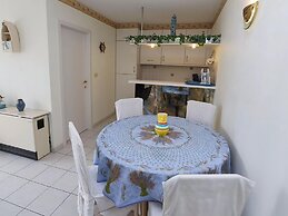 Apartment in Middelkerke Near the Beach