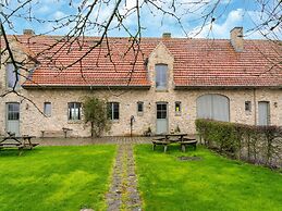 Comfortable Home for a Group With a Large Garden