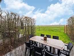 Comfortable Home for a Group With a Large Garden
