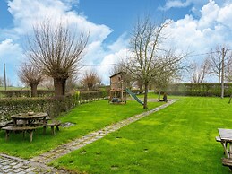 Comfortable Home for a Group With a Large Garden