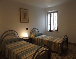 Apartment in Garda With Lake View