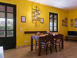 Villa Popiglio Comfortable Holiday Residence
