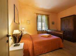 Villa Popiglio Comfortable Holiday Residence