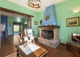 Villa Popiglio Comfortable Holiday Residence