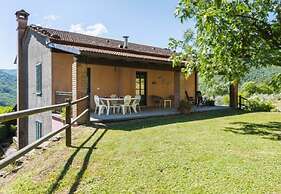 Villa Popiglio Comfortable Holiday Residence