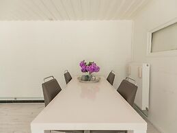 Lovely Chalet in Arendonk With Terrace