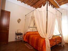 Elegant Castle Stay With Pool