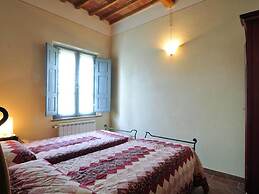 Elegant Castle Stay With Pool