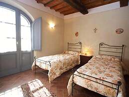 Elegant Castle Stay With Pool