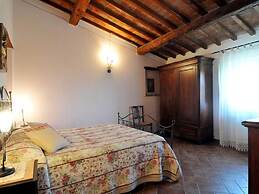 Elegant Castle Stay With Pool